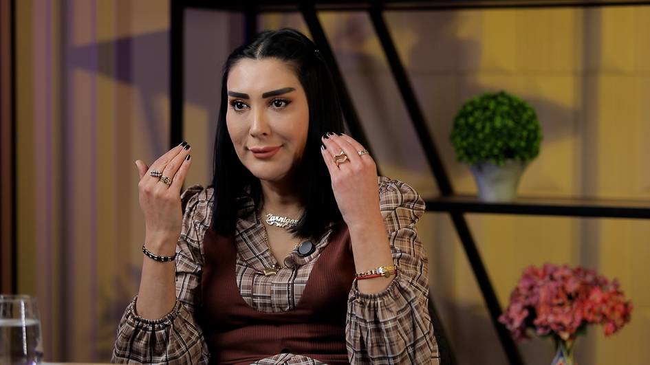 “Seni men ham, pullaring ham davolay olmaydi, deyishdi”. Aktrisa Zarnigor G‘aniyeva saratonni qanday yenggani haqida (video)